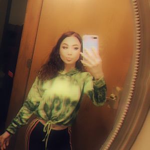 Meet your Posher, Ellie